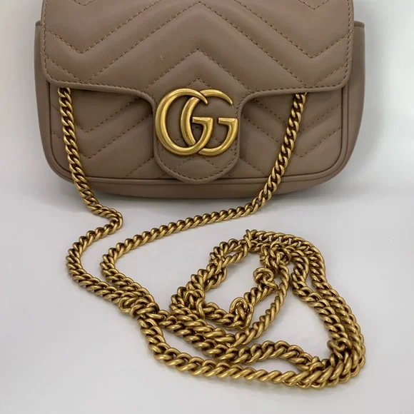 Authentic Gucci GG Marmont super mini matelassé-leather cross-body bag - Picture 8 of 9